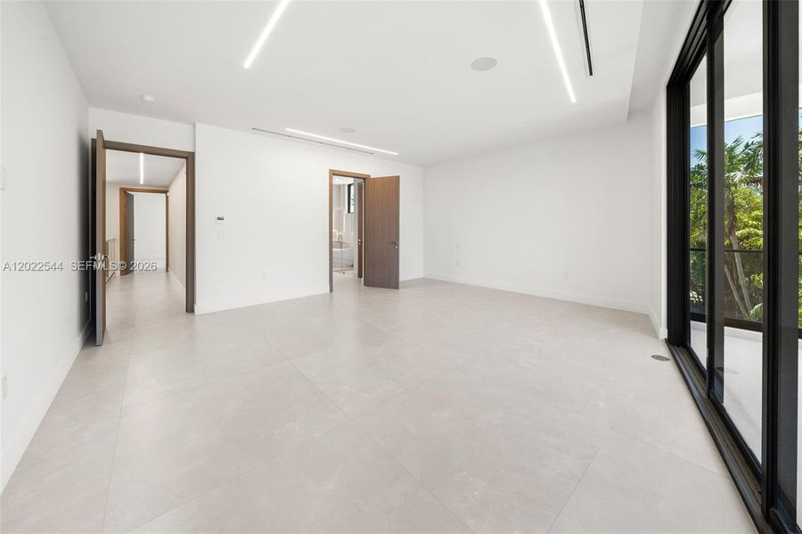 Spacious, unfurnished interior of a new home in , Miami (Image 49). Spacious, unfurnished interior of a new home in , Miami (Image 49).