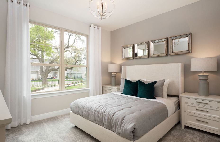 Representative furnished interior of a home built from the Mooreville by Pulte Homes in Crescent Bluff, Georgetown (Image 26).