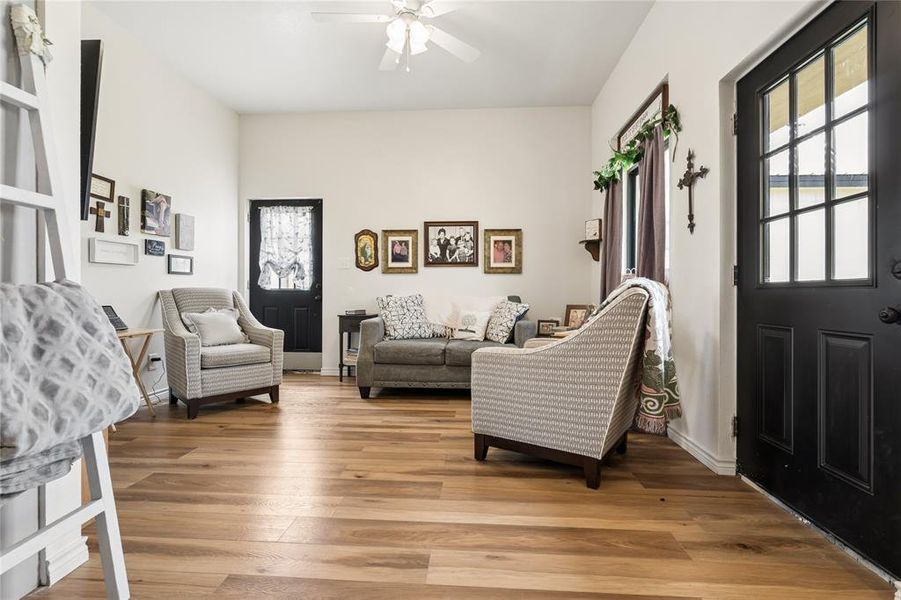 Furnished interior view inside a new home in , Tolar (Image 15).