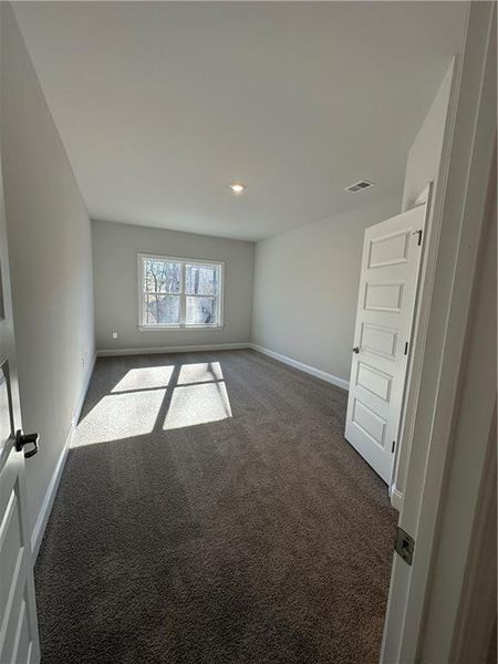 Spacious, unfurnished interior of a new home in Mirror Lake at South Harbour, Villa Rica (Image 34).