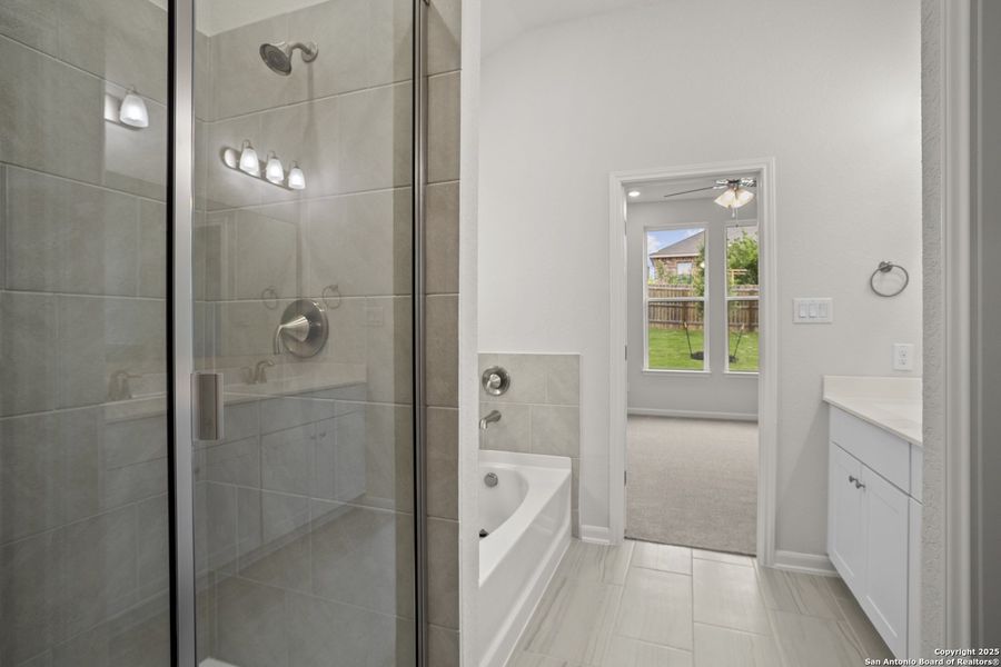 Furnished interior view inside a new home in Comanche Ridge, San Antonio (Image 5). Furnished interior view inside a new home in Comanche Ridge, San Antonio (Image 5).