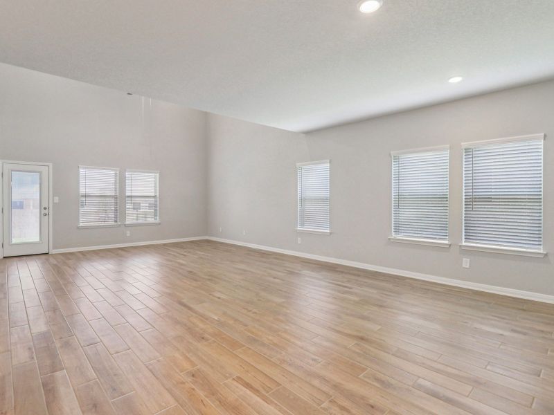 Spacious, unfurnished interior of a new home in Sagebrooke - Classic Series, San Antonio (Image 13).