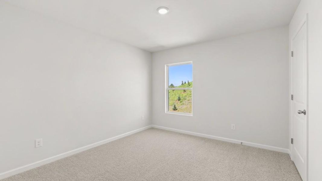 Spacious, unfurnished interior of a new home in Sheffield Highlands, Dallas (Image 16).