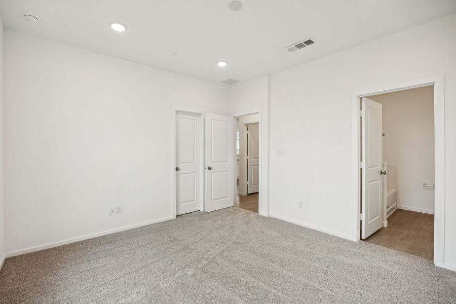 Spacious, unfurnished interior of a new home in Montgomery Bend, Montgomery (Image 27). Spacious, unfurnished interior of a new home in Montgomery Bend, Montgomery (Image 27).
