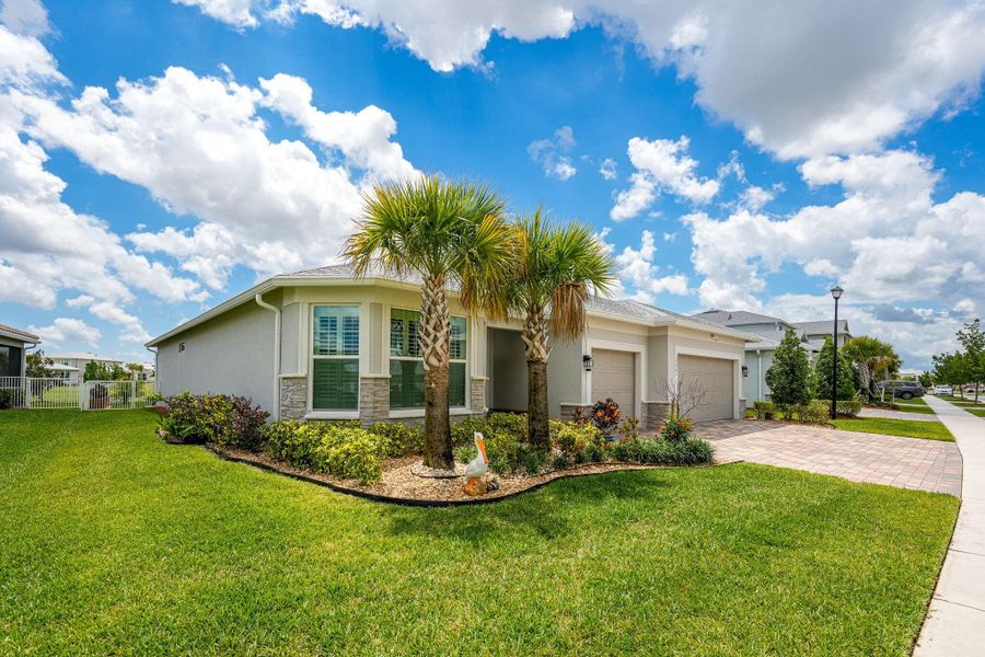 4-web-or-mls-12261-sw-sand-dollar-way