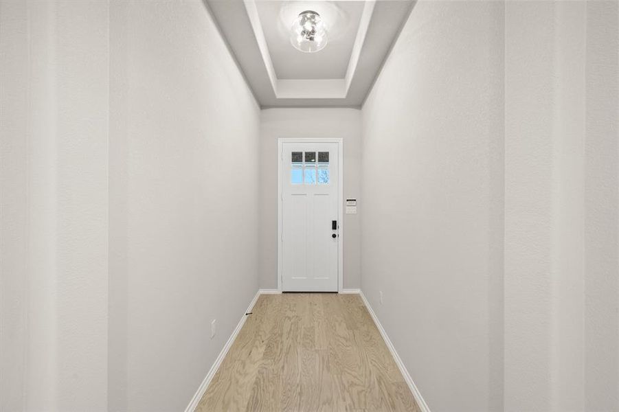 541 Waterford Park- Entry-1