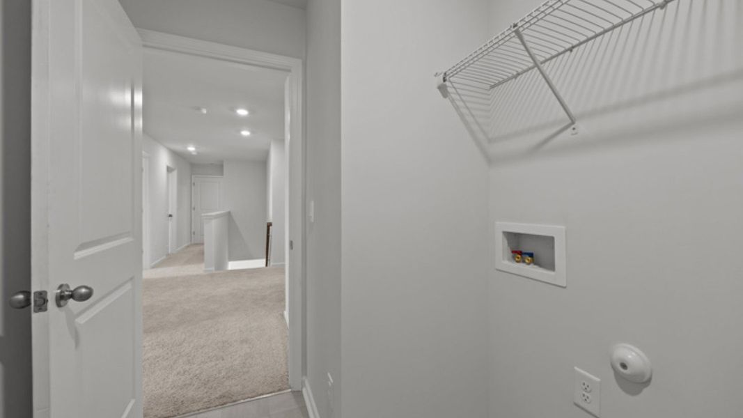 Spacious, unfurnished interior of a new home in Villa Grande, Winterville (Image 26).