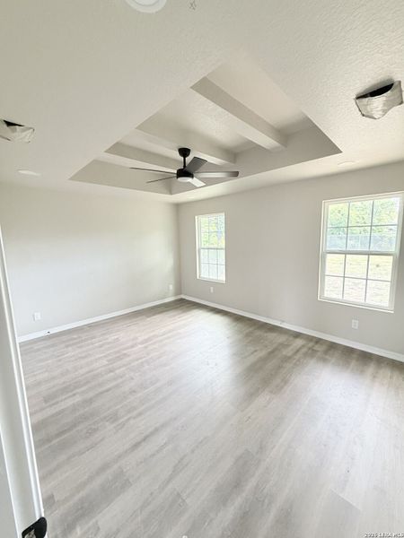 Spacious, unfurnished interior of a new home in , San Antonio (Image 5).