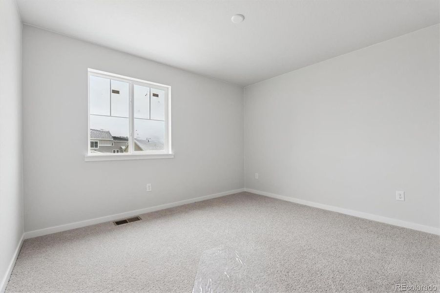 Spacious, unfurnished interior of a new home in Sweetgrass, Dacono (Image 13).