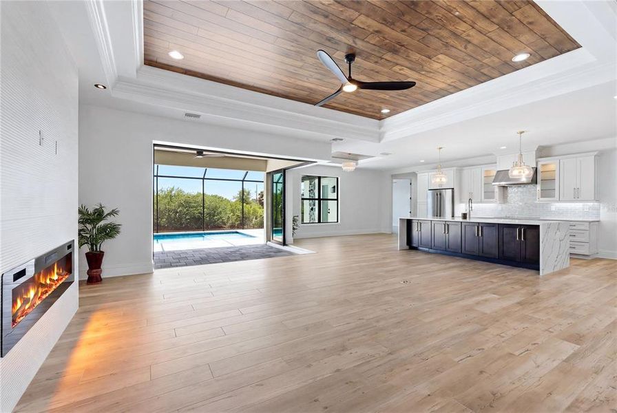 Spacious, unfurnished interior of a new home in , Port Charlotte (Image 18).