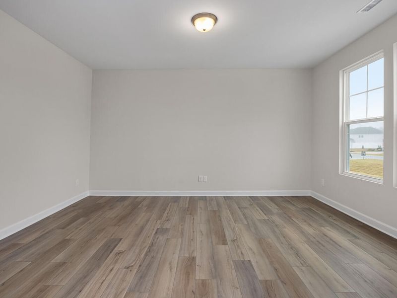 Spacious, unfurnished interior of a new home in Wellers Knoll, Lillington (Image 12).