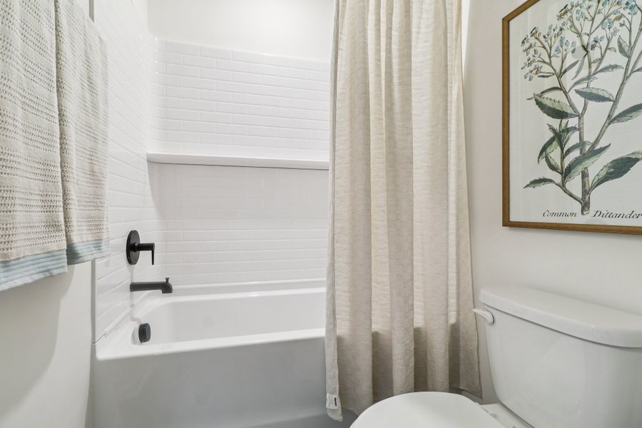 Representative furnished interior of a home built from the Briarwood II by Great Southern Homes in Bickley Station, Irmo (Image 30).