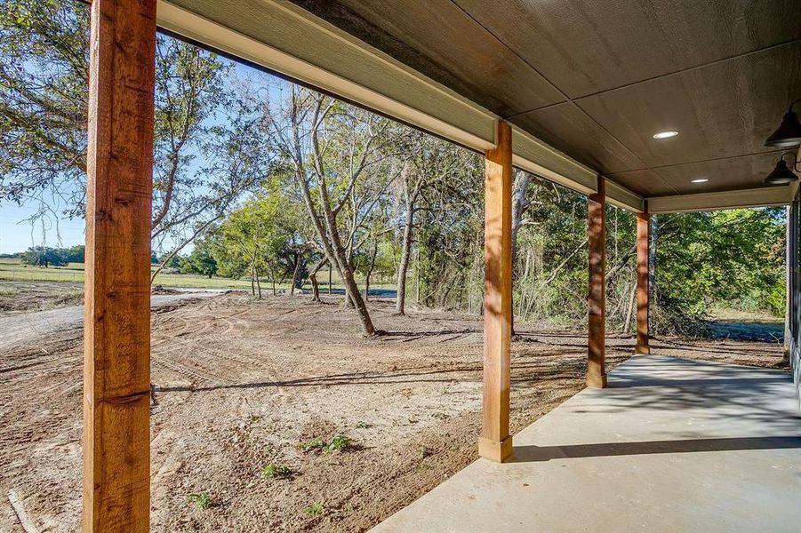 Exterior details and patio area of a home in , Weatherford (Image 3).
