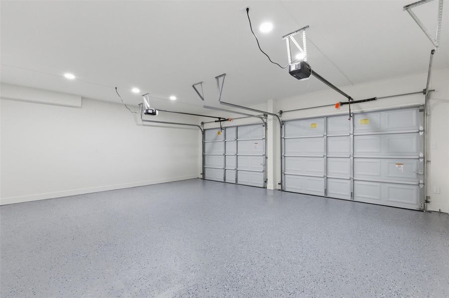 Spacious, unfurnished interior of a new home in , Prairie View (Image 31).