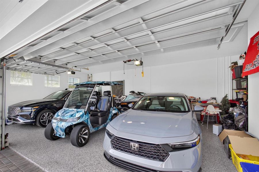 2/3 Car Garage 2/3 Car Garage