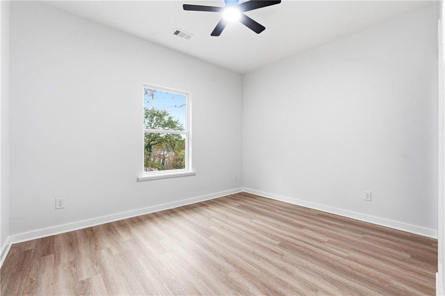 Spacious, unfurnished interior of a new home in , Atlanta (Image 17).