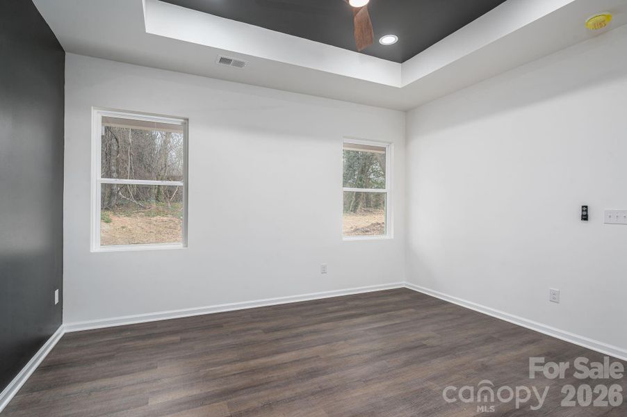 Spacious, unfurnished interior of a new home in , Cherryville (Image 36).