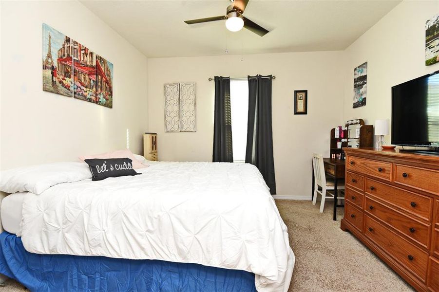 Furnished interior view inside a new home in Greenbrier, Tavares (Image 9).