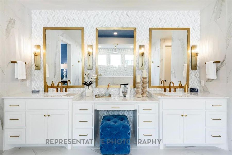 Furnished interior view inside a new home in Star Trail, Prosper (Image 8).