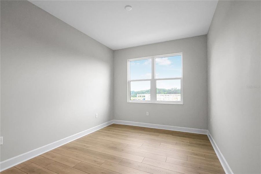 Spacious, unfurnished interior of a new home in Cresswind at Hammock Oaks, Lady Lake (Image 26). Spacious, unfurnished interior of a new home in Cresswind at Hammock Oaks, Lady Lake (Image 26).