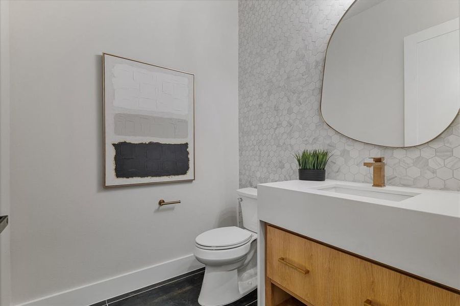 Furnished interior view inside a new home in , Southlake (Image 29).