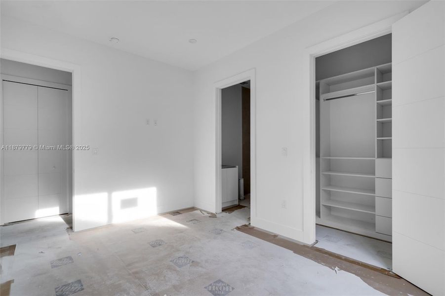 Image 40 of a home in .