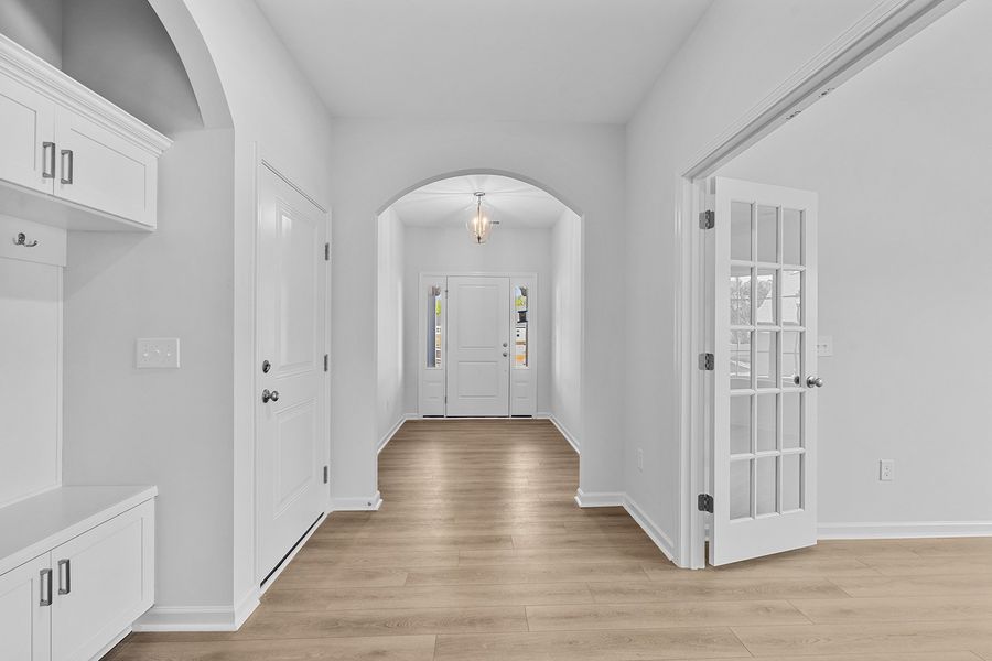 Spacious, unfurnished interior of a new home in Brayden, Advance (Image 14). Spacious, unfurnished interior of a new home in Brayden, Advance (Image 14).