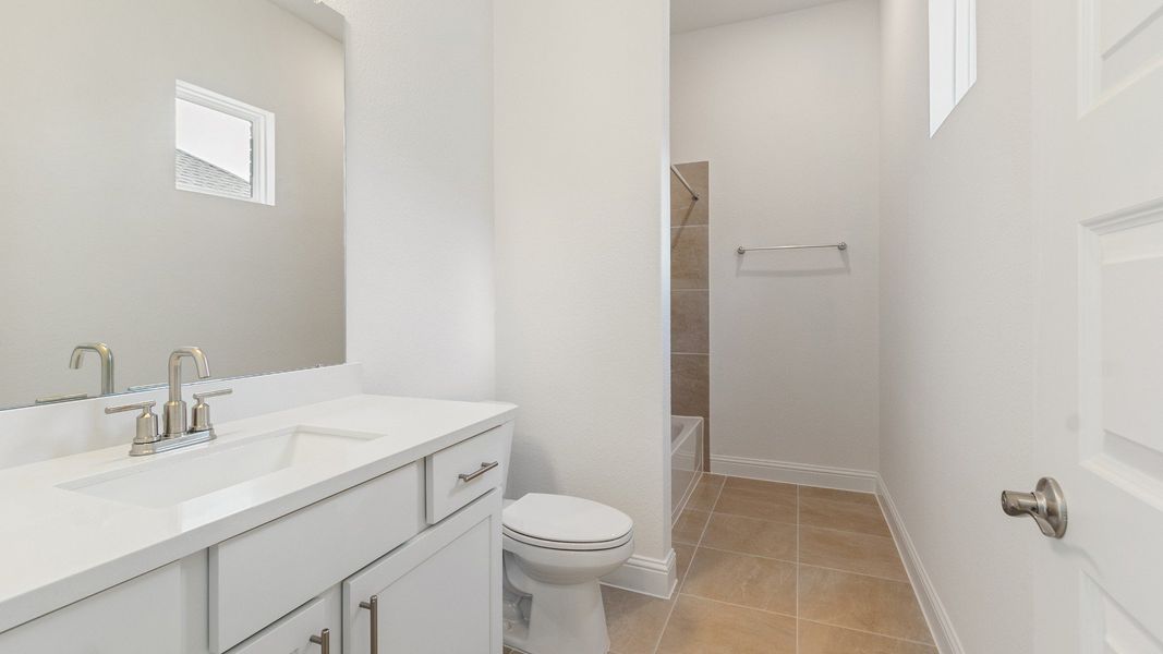 Representative furnished interior of a home built from the Vanderbilt by DRB Homes in Brookewater, Rosenberg (Image 14).