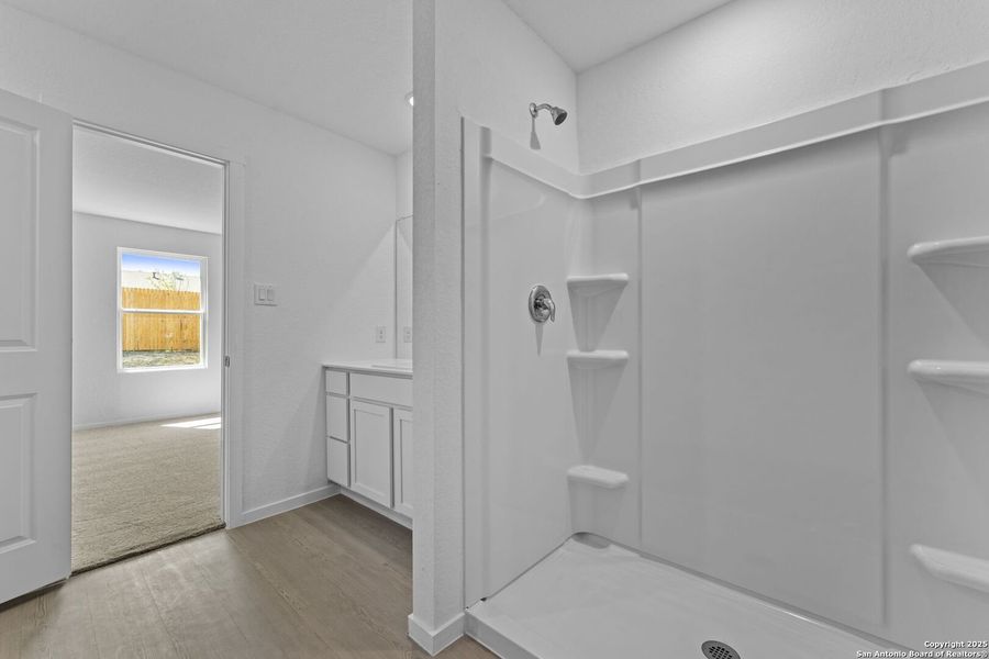 Spacious, unfurnished interior of a new home in Torian Village: Watermill Collection, San Antonio (Image 11). Spacious, unfurnished interior of a new home in Torian Village: Watermill Collection, San Antonio (Image 11).