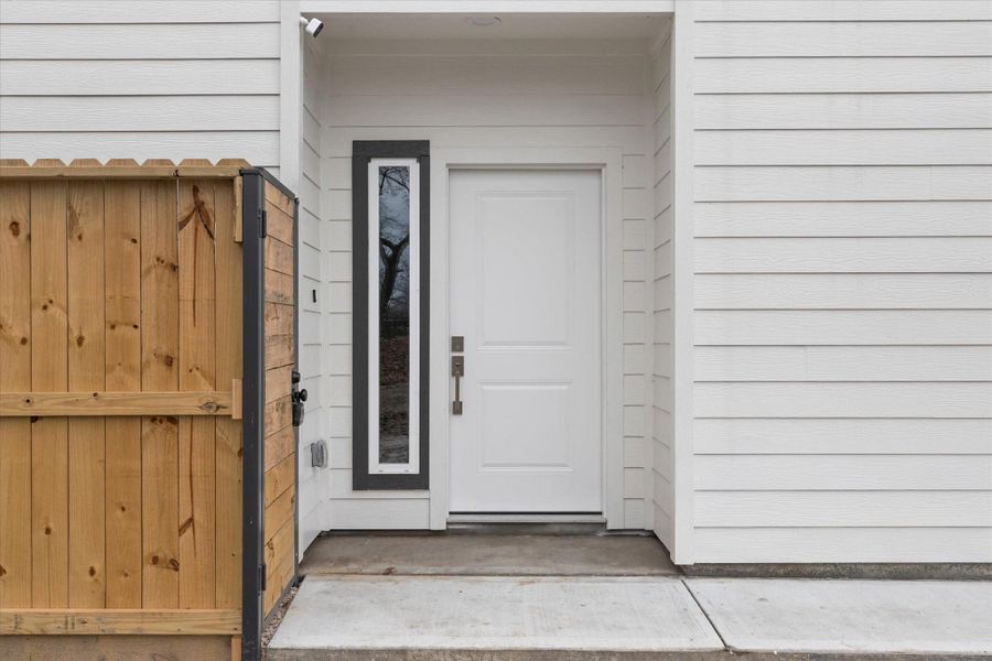 **ALL PHOTOS ARE FROM PREVIOUS HOME BUILT WITH SIMILAR FINISHES & MIRRORED FLOOR PLAN.