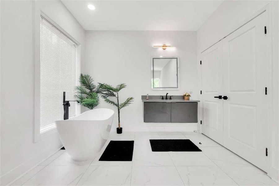 Furnished interior view inside a new home in , Atlanta (Image 14).