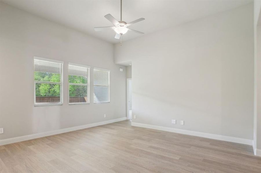 Photo is not of the actual home, but is an inspirational photo of builder’s model home and may depict options, furnishings, and/or decorator features that are not included. Photo is not of the actual home, but is an inspirational photo of builder’s model home and may depict options, furnishings, and/or decorator features that are not included.