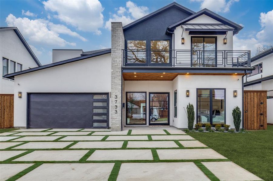 Front exterior of a new home in , Dallas, TX, highlighting curb appeal (Image 1). Front exterior of a new home in , Dallas, TX, highlighting curb appeal (Image 1).