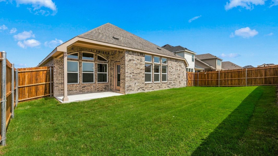 Exterior details and patio area of a home in Churchill, Anna (Image 3).