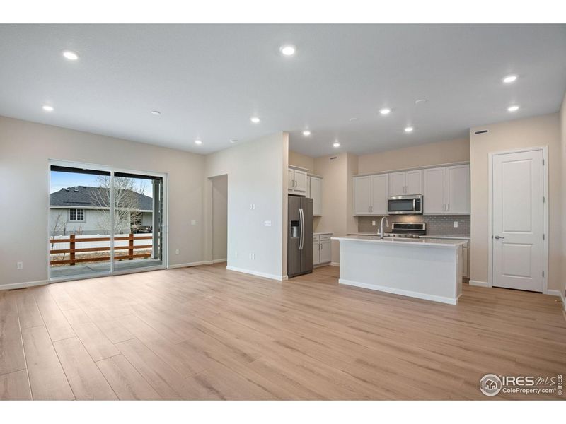 Spacious, unfurnished interior of a new home in Westside Crossing, Berthoud (Image 22).