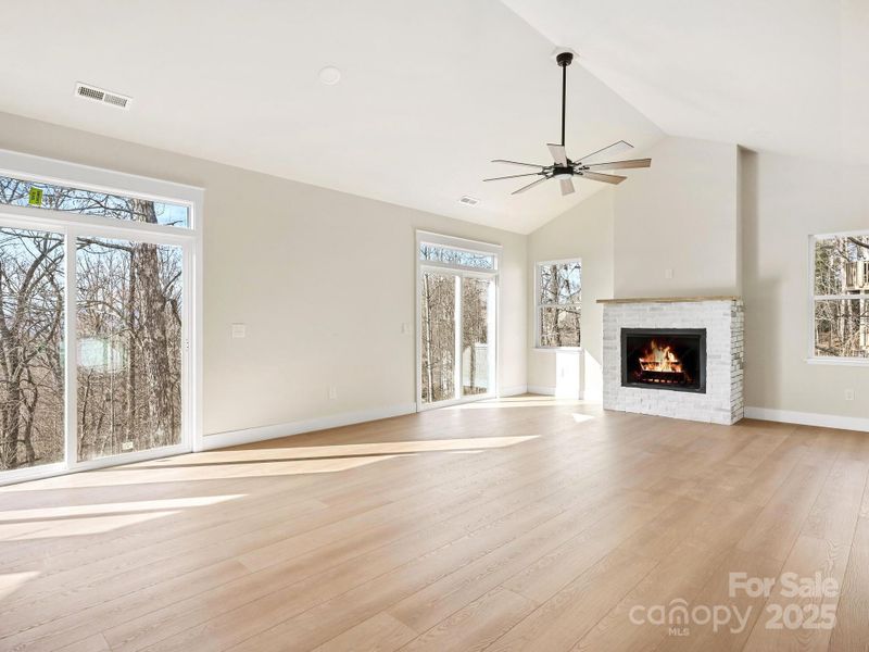 Spacious, unfurnished interior of a new home in , Hendersonville (Image 19).