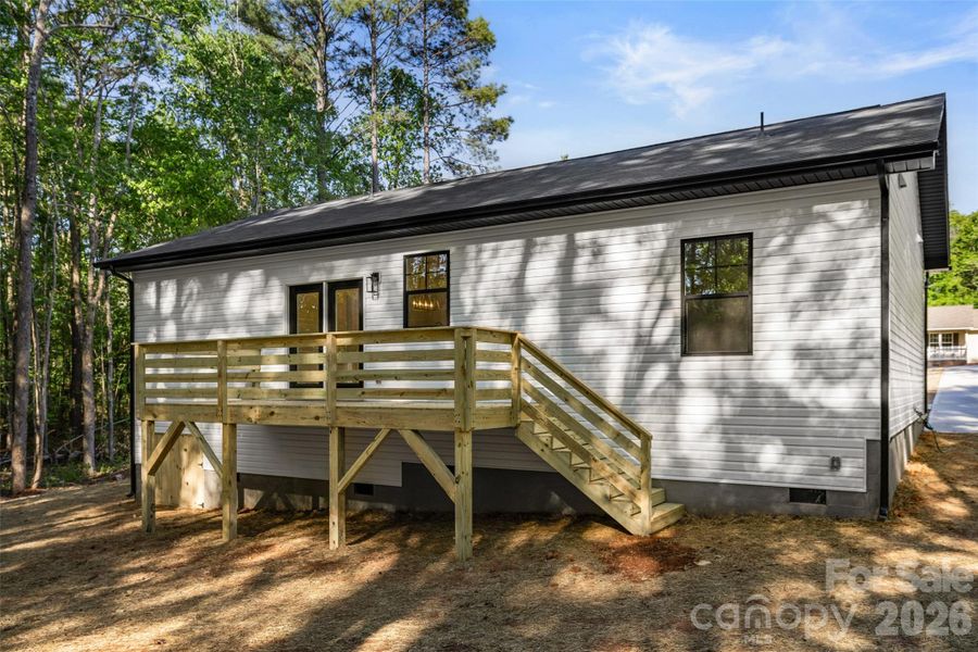 Exterior details and patio area of a home in , Lancaster (Image 25).