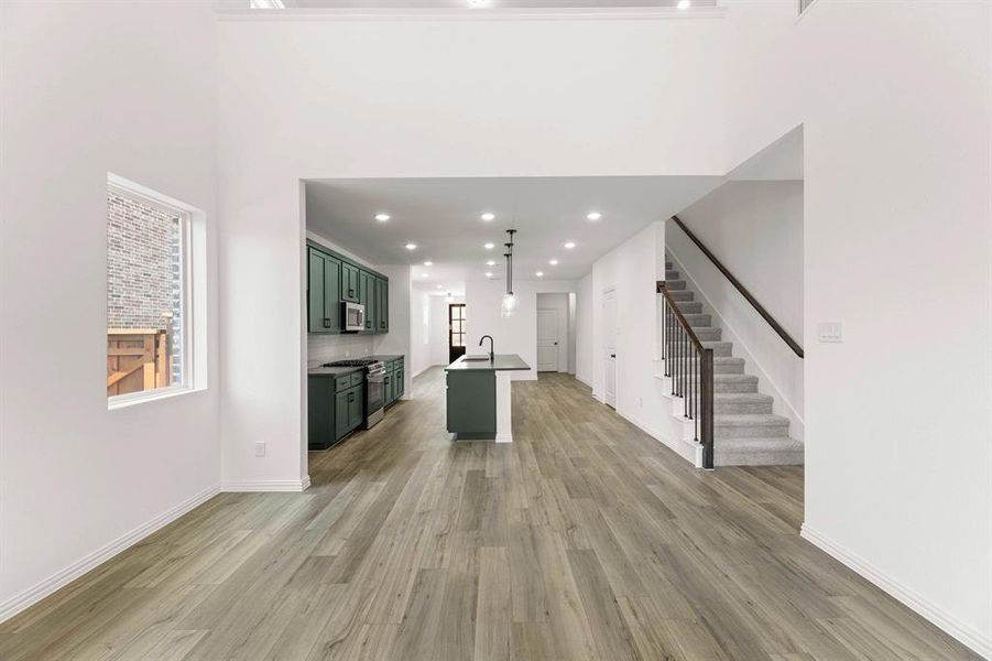 Spacious, unfurnished interior of a new home in Creekview Fossil Ridge, Pilot Point (Image 25).