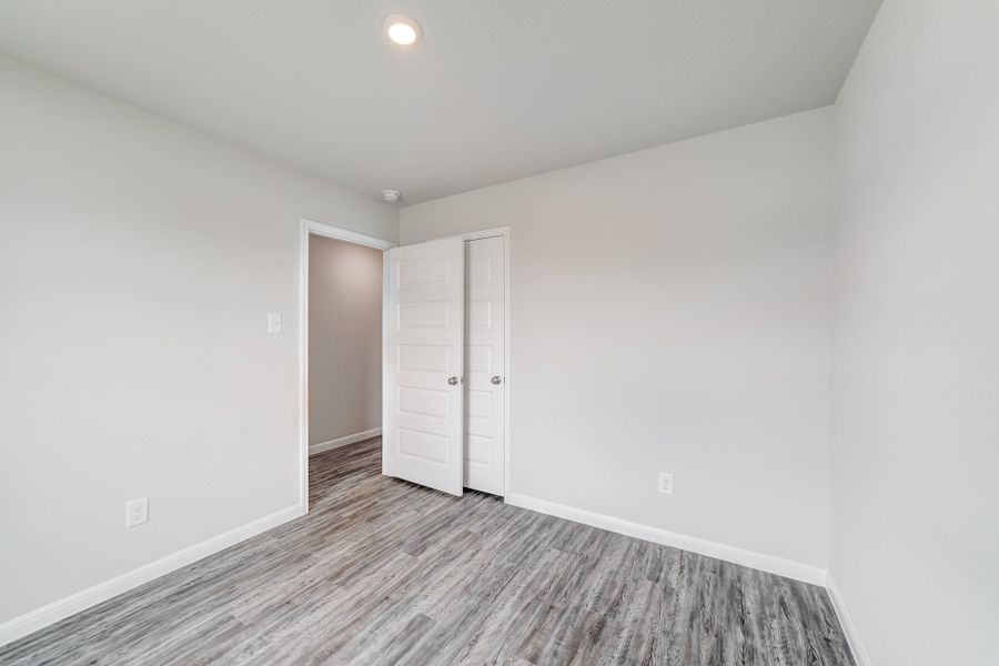 Representative unfurnished interior of a home built from the Lincoln by National HomeCorp in Splawn Ranch, Killeen (Image 25).