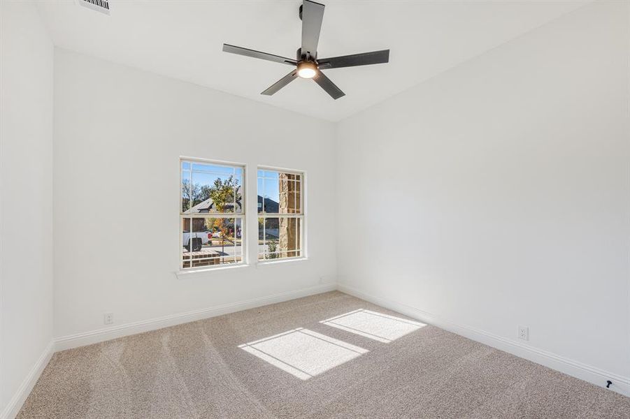 Spacious, unfurnished interior of a new home in Maplewood, Glenn Heights (Image 29).