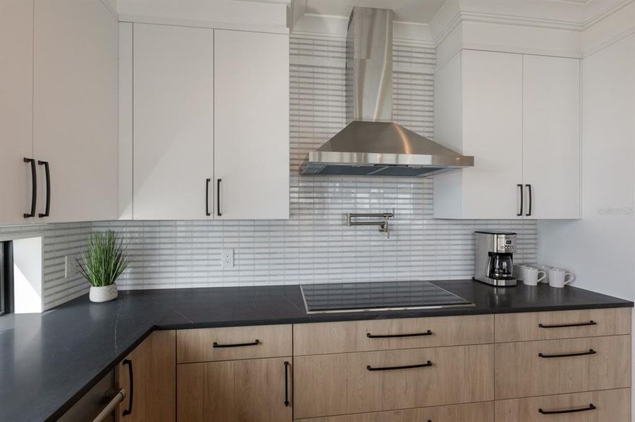 Furnished interior view inside a new home in , Bradenton Beach (Image 46).
