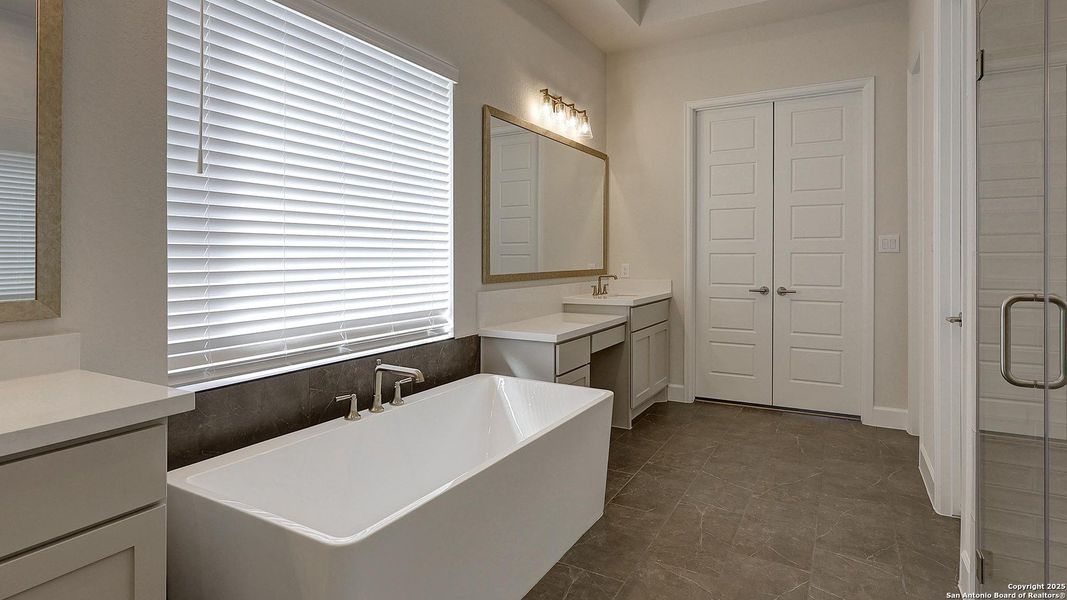 Furnished interior view inside a new home in Esperanza 80', Boerne (Image 7). Furnished interior view inside a new home in Esperanza 80', Boerne (Image 7).