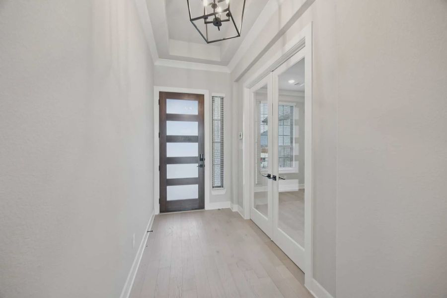 Spacious, unfurnished interior of a new home in Lakeview Heights, Azle (Image 14).
