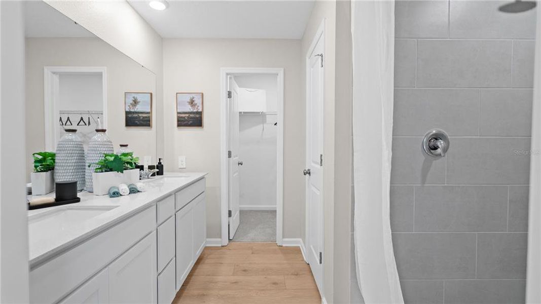 Furnished interior view inside a new home in Wellness Ridge, Clermont (Image 19).