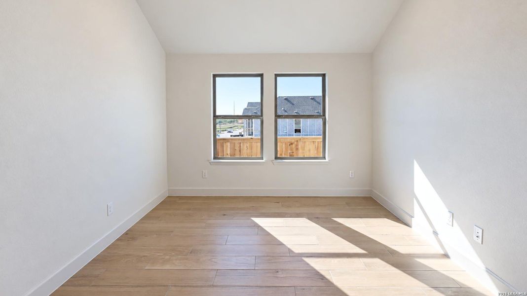 Spacious, unfurnished interior of a new home in Mayfair, New Braunfels (Image 18).