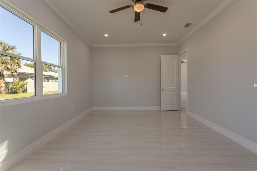 Spacious, unfurnished interior of a new home in , Palm Coast (Image 21).