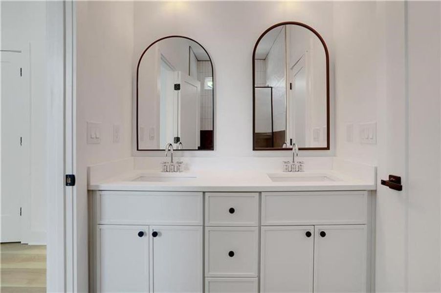 Close-up of interior finishes inside a home in , Scottdale (Image 21). Close-up of interior finishes inside a home in , Scottdale (Image 21).