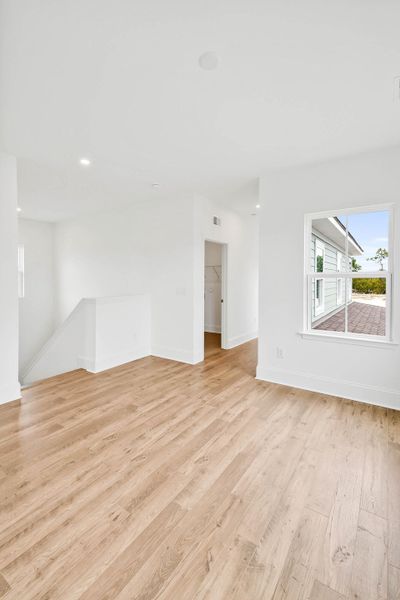 Spacious, unfurnished interior of a new home in , Summerville (Image 26). Spacious, unfurnished interior of a new home in , Summerville (Image 26).