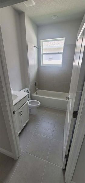 Spacious, unfurnished interior of a new home in Highland Hills, Hudson (Image 6).