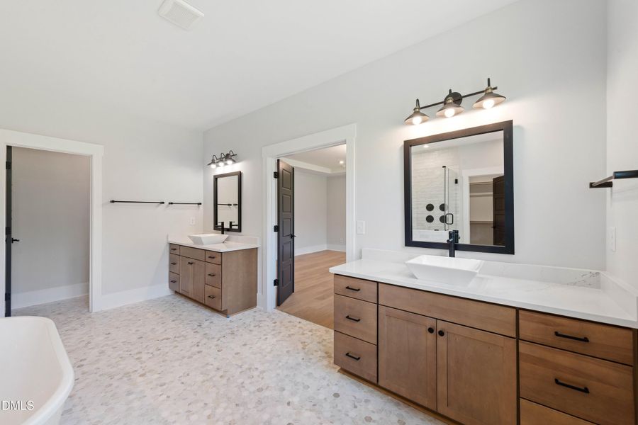 RGA-0436-00_Champlain A_Primary Bath-1 RGA-0436-00_Champlain A_Primary Bath-1